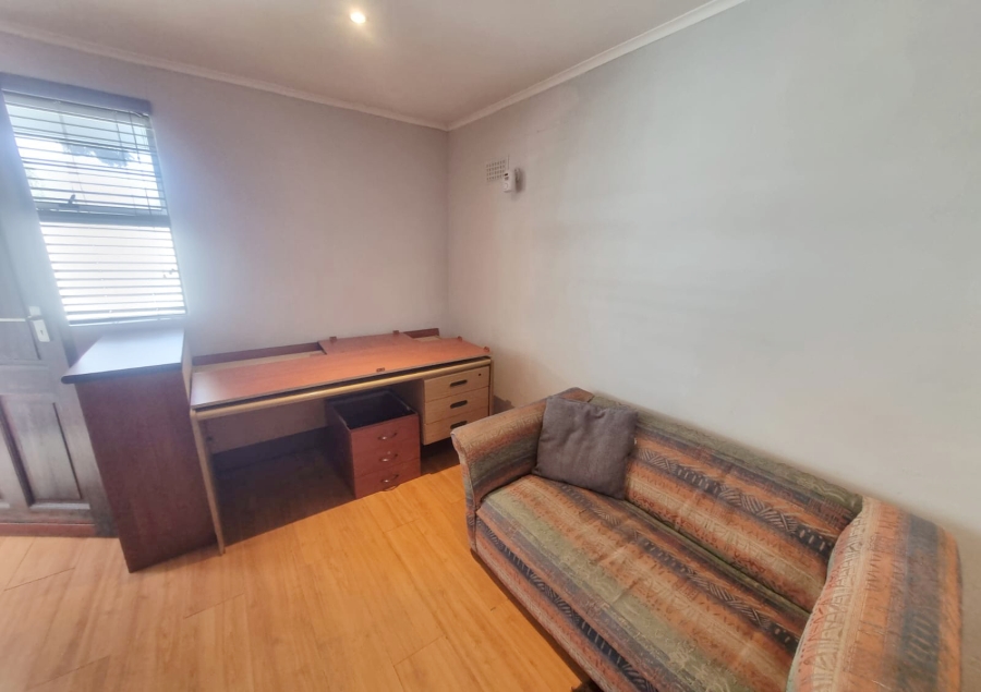 To Let 0 Bedroom Property for Rent in Rondebosch East Western Cape